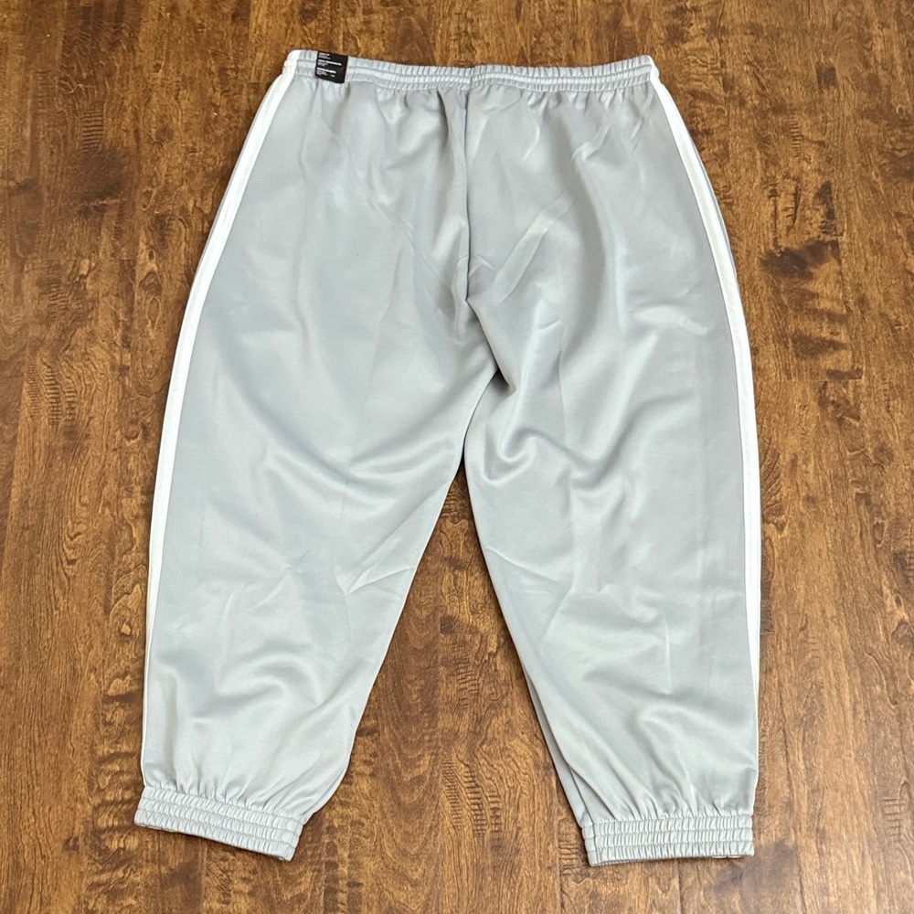 Adidas Light Gray Three-Stripe Joggers with White Logo Size XXL - Picture 12 of 16